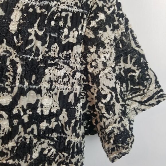 EAST 5TH SHIRT SLEEVE BLACK WHITE TOP. AT-LARGE. - Picture 11 of 16